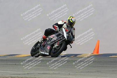 media/Mar-28-2022-Superbike Trackdays (Mon) [[b8603d0f67]]/Advanced Group (1pm-130pm)/Turn 9/